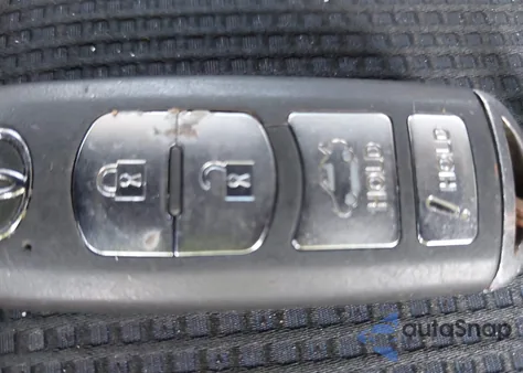 2018 Toyota Yaris Ia из США, поврежденный, VIN 3MYDLBYV0JY308654